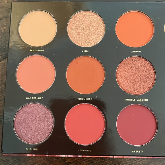 Hipdot’s Zion Pressed Pigment Eye Shadow Palette - Picture 5 of 9